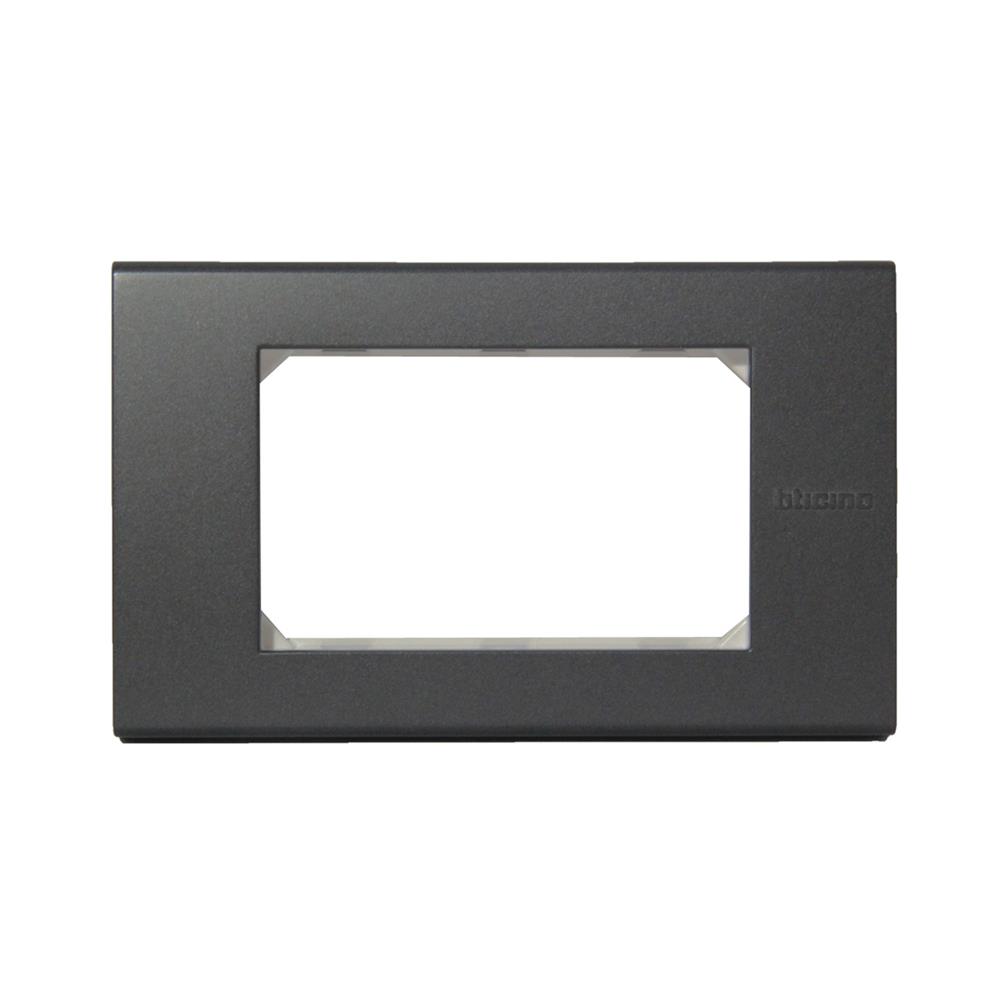 หน้ากาก 3 ช่อง BTICINO BAMBOO SAE2203TGR สีดำ