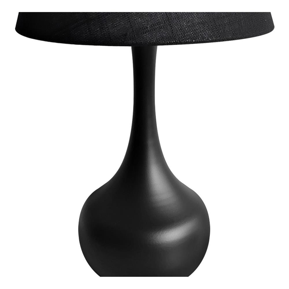 ไฟตั้งโต๊ะ CARINI MT23687BK สีดำ