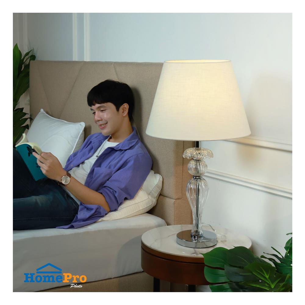 ไฟตั้งโต๊ะ CARINI MT2268A สีเงิน/ใส/ขาว