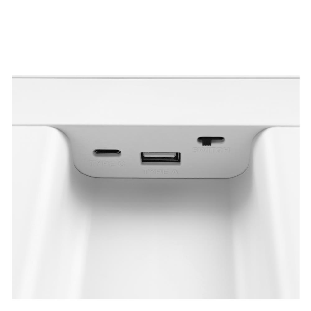 กล่องวางจอและโชว์โมเดล มีไฟ STACKO 60.5x21.3x14.5 ซม. สีขาว