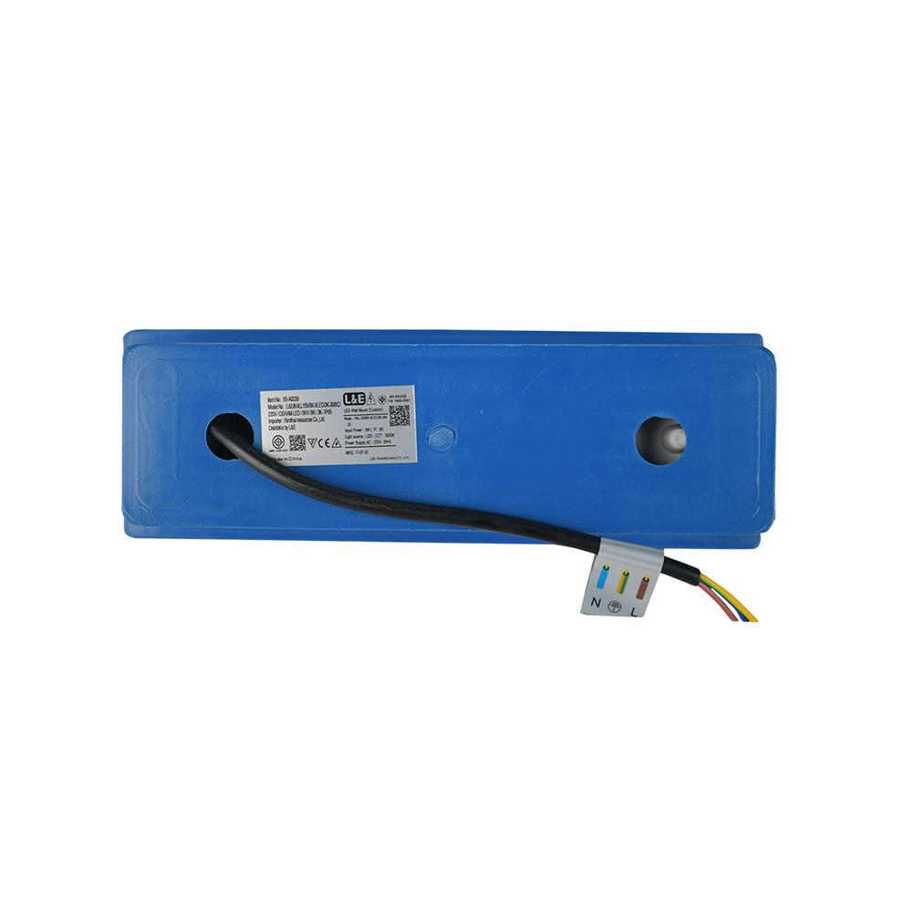 ไฟผนังภายนอก LED L&E 65-A0339 9 วัตต์ WARM WHITE สีดำ