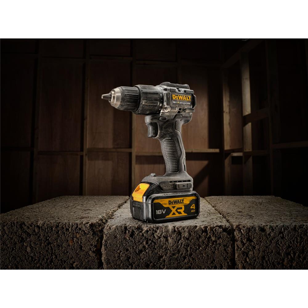 สว่านกระแทกไร้สาย (พร้อมแบตเตอรี่) DEWALT DCD100M1T 18 โวลต์ 4 AH