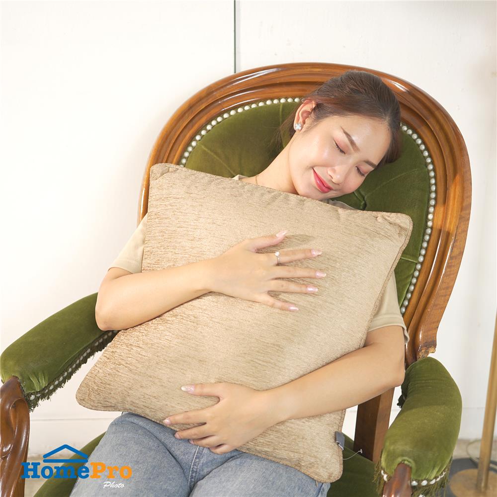 หมอนอิง HOME LIVING STYLE FLINT 18X18 นิ้ว สีน้ำตาล