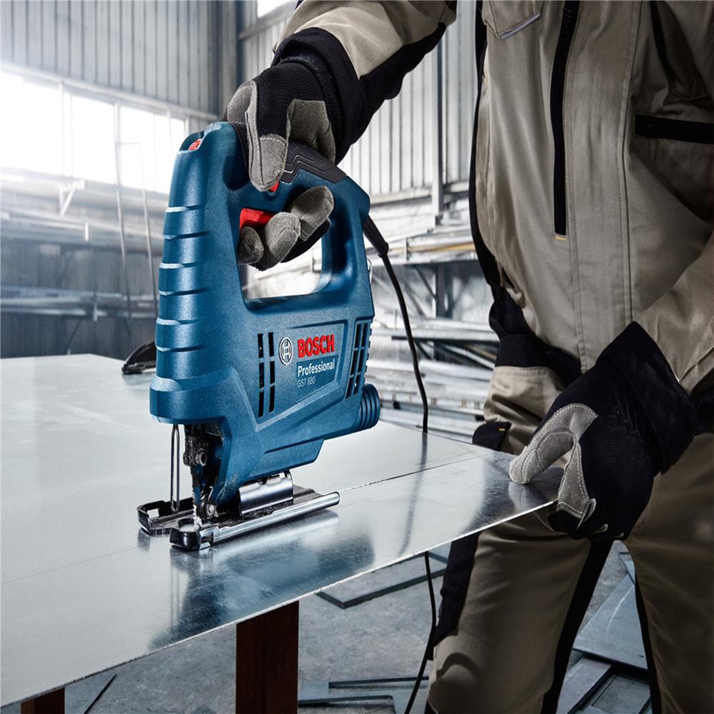 เลื่อยจิ๊กซอว์ BOSCH GST680 500 วัตต์