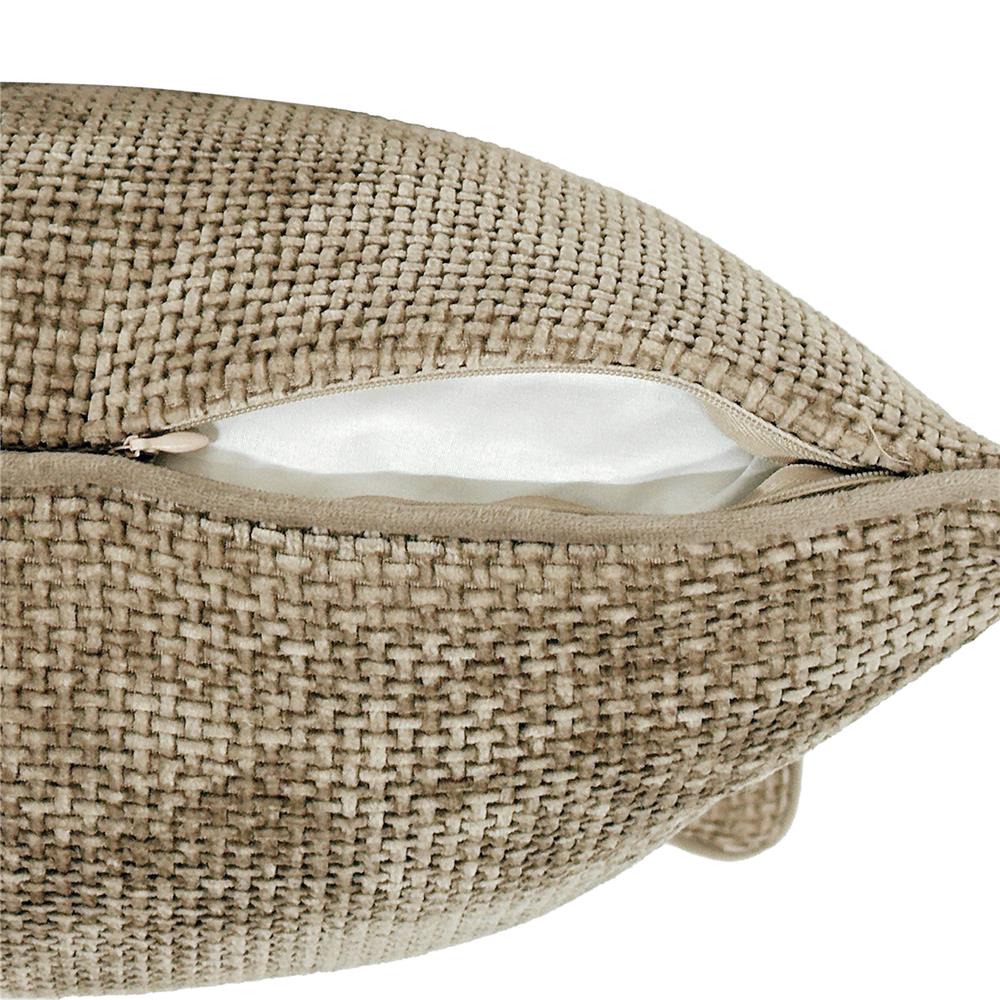 หมอนอิง BENETTA FARIK 18X18 นิ้ว สีน้ำตาล