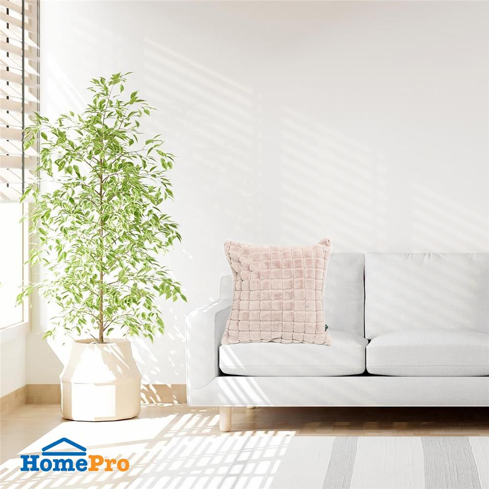 หมอนอิง HOME LIVING STYLE HILLARY 18X18 นิ้ว สีน้ำตาลอ่อน