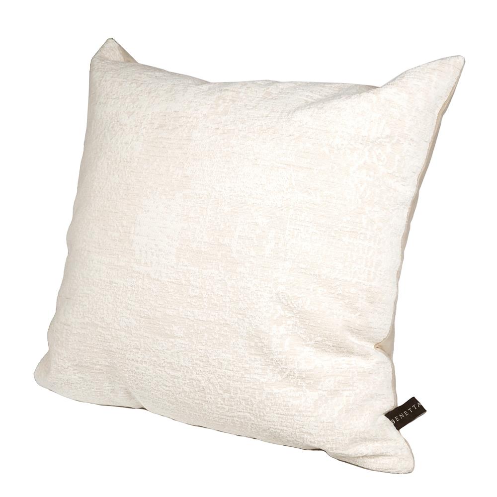 หมอนอิง BENETTA QUEENA-P 18X18 นิ้ว สีครีม