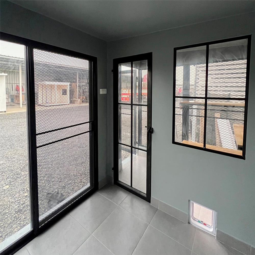 บ้านหมา บ้านแมว T.C. DOGHOUSE 18 CLASSIC 200X300X220 ซม.