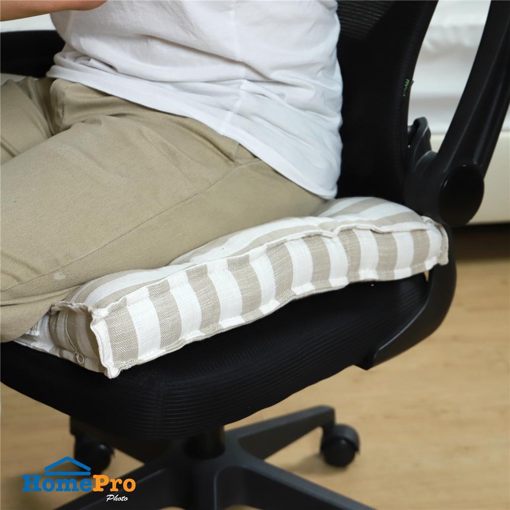 เบาะรองนั่ง HOME LIVING STYLE WAY 18X18 นิ้ว สีน้ำตาล