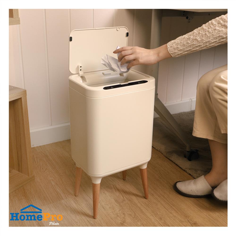 ถังขยะอัจฉริยะพร้อมขาไม้ ACCO 13 ลิตร สีครีม
