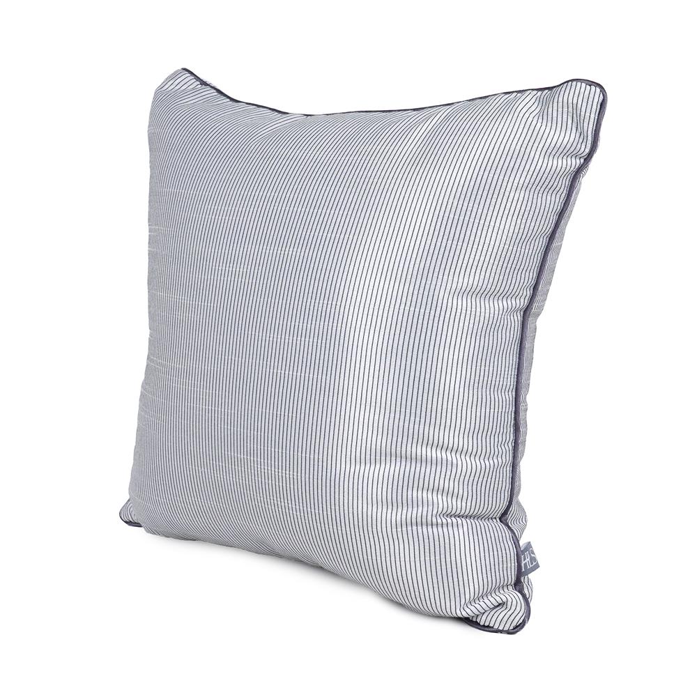 หมอนอิง HOME LIVING STYLE NURA 18X18 นิ้ว สีเทาอ่อน