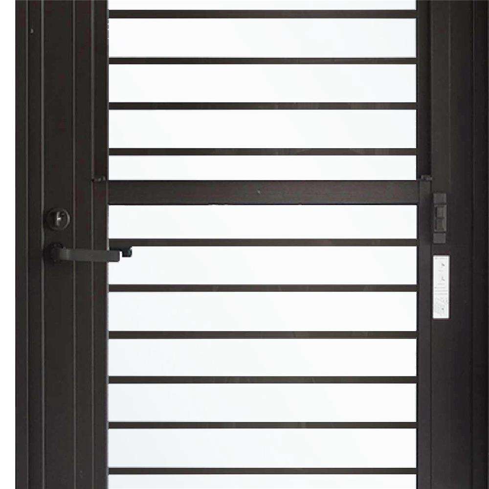 ชุดประตูบานเปิด ระบายอากาศ อะลูมิเนียม SANKYOALUMI J-TRUST VENTILATION 90x205 ซม. สีดำ พร้อมชุดวงกบ-บานพับ-ลูกบิด-โช้ค