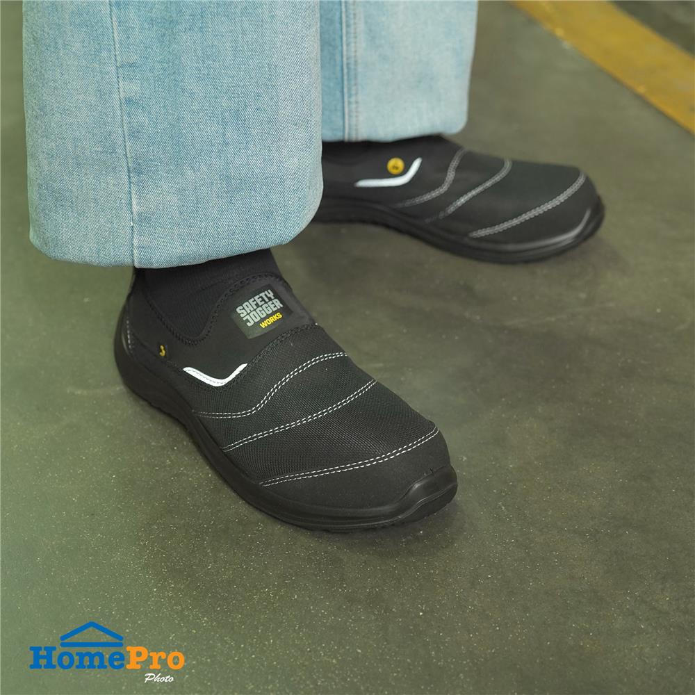 รองเท้านิรภัย SAFETY JOGGER YUKON เบอร์ 43 สีดำ