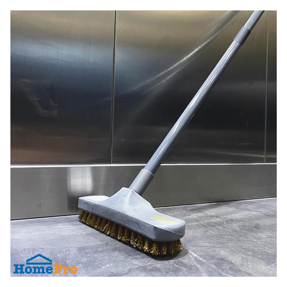 แปรงขัดพื้นทองเหลืองด้ามยาว POLY-BRITE สีเทา