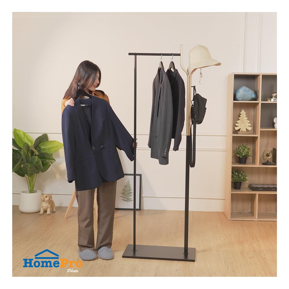 ราวแขวนผ้าพร้อมที่แขวนอเนกประสงค์ PLIM WALNUT 60ซม. สีดำ/วอลนัท