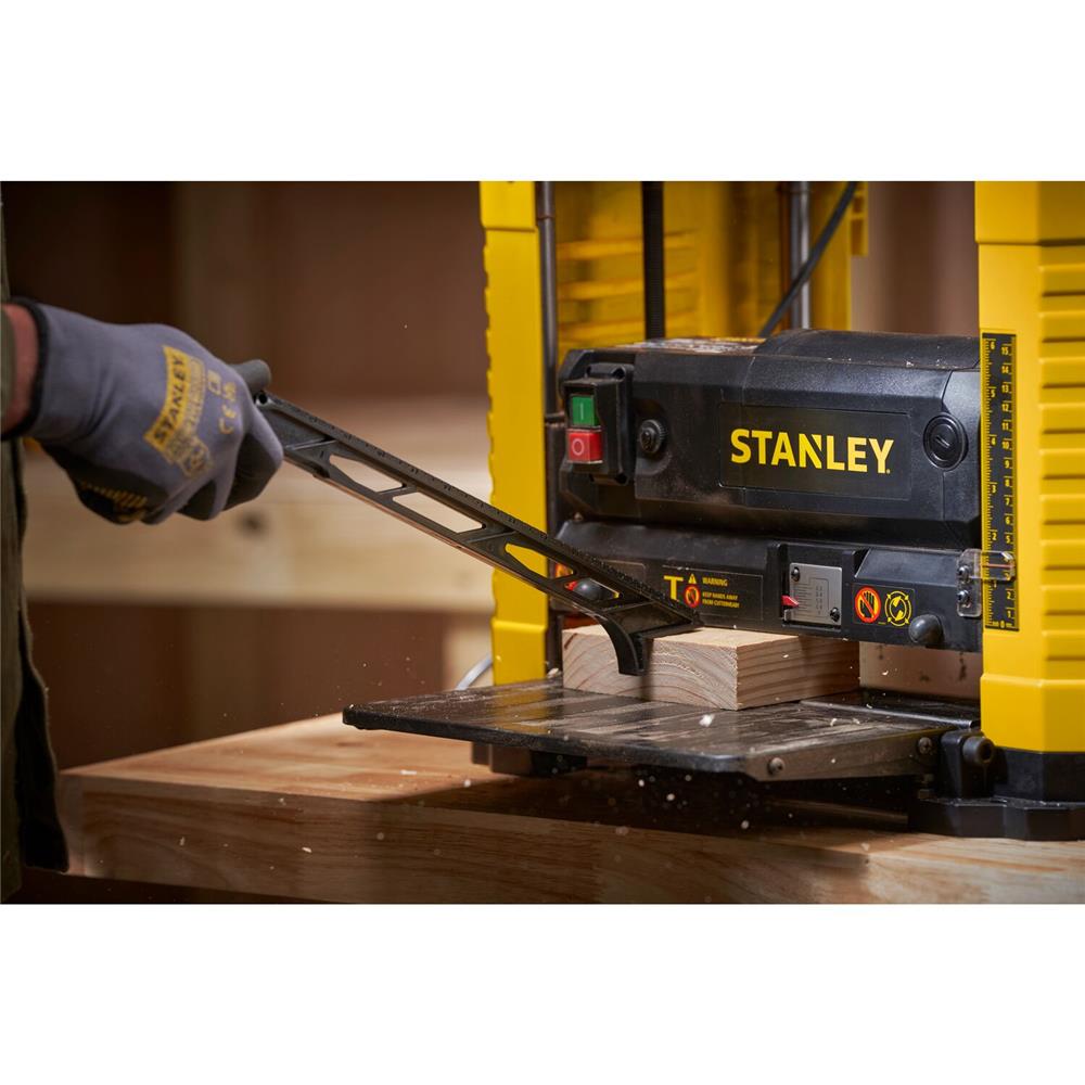เครื่องรีดไม้ STANLEY STP18-B1 12.5 นิ้ว 1800 วัตต์