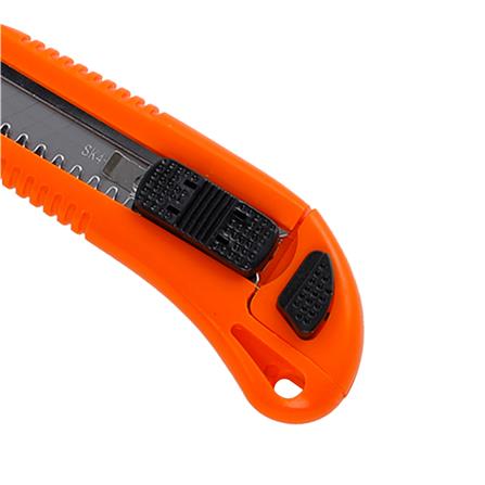 คัตเตอร์ พร้อมใบมีด 3 ใบ PUMPKIN 18 มม._5