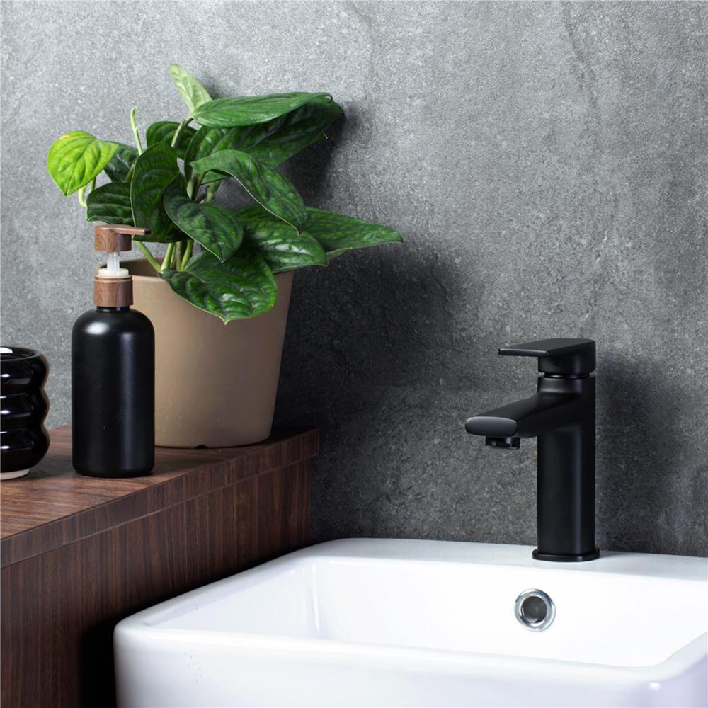 ก๊อกอ่างล้างหน้าผสม RASLAND RA A111-A22-BLK