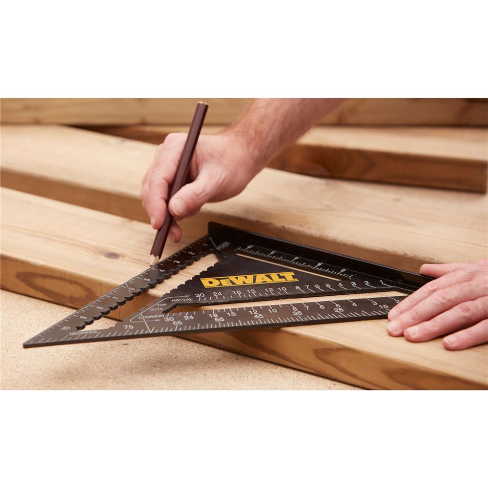 ฉากสามเหลี่ยม DEWALT DWHT46032-0 12 นิ้ว