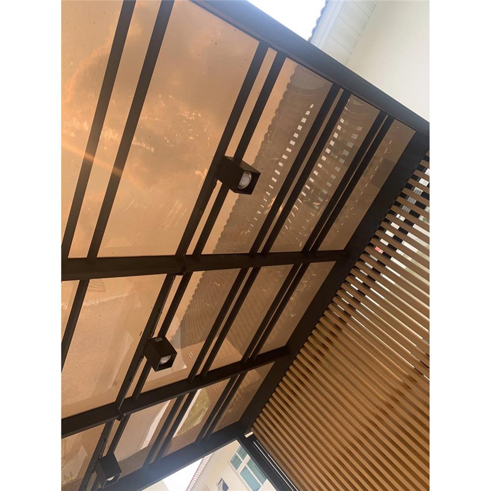 แผ่นโพลีคาร์บอเนต แบบตัน LUMINA 3 มม. 1.22X6 ม. สีชา