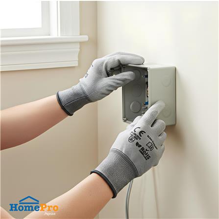 ถุงมือไนลอนเคลือบ PU DEXZON SIZE L สีขาว/เทา (แพ็ก 1 คู่)_4