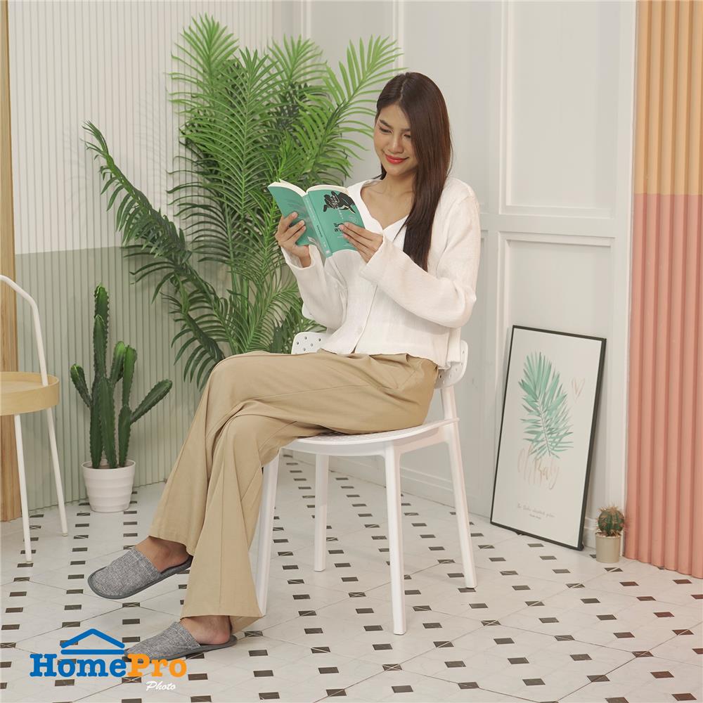 เก้าอี้พลาสติก SPRING TESSIE DOT สีขาว