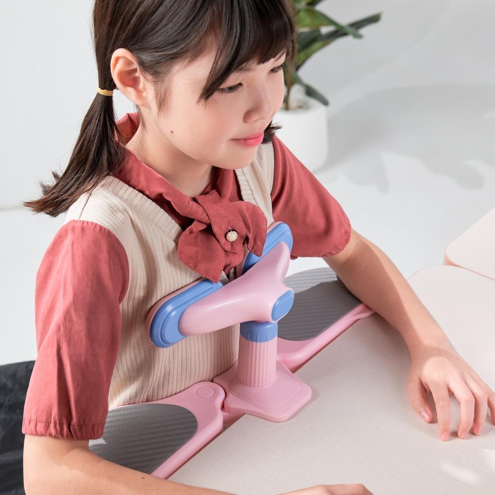 อุปกรณ์เสริมปรับท่านั่งสำหรับเด็ก ERGOTREND KIDS TRIANGLE สีชมพู