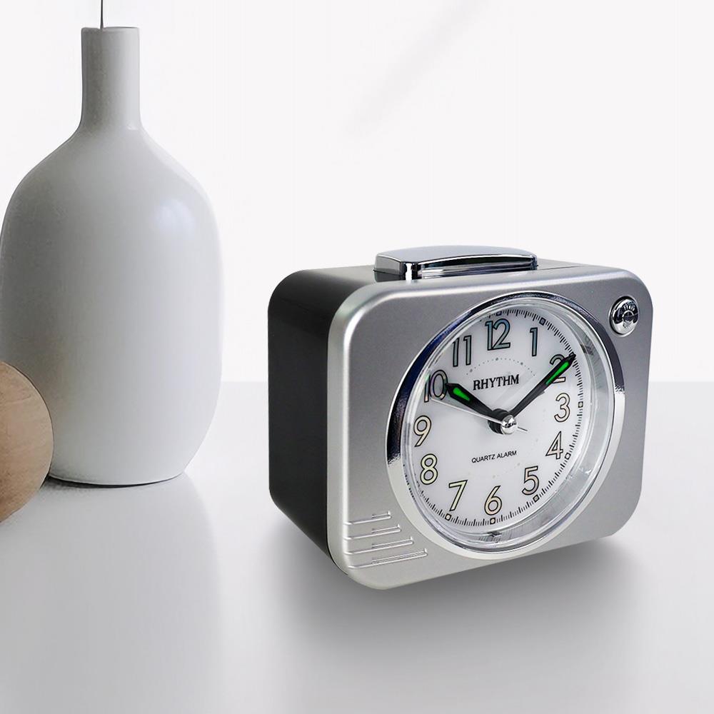 นาฬิกาปลุก RHYTHM CRA827NR66 4.2X3.7 นิ้ว สีเงิน
