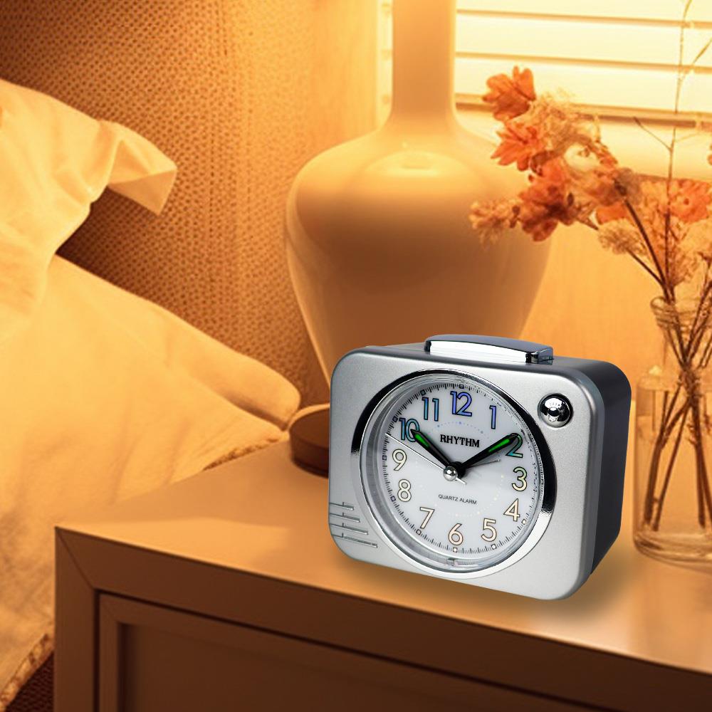 นาฬิกาปลุก RHYTHM CRA827NR66 4.2X3.7 นิ้ว สีเงิน