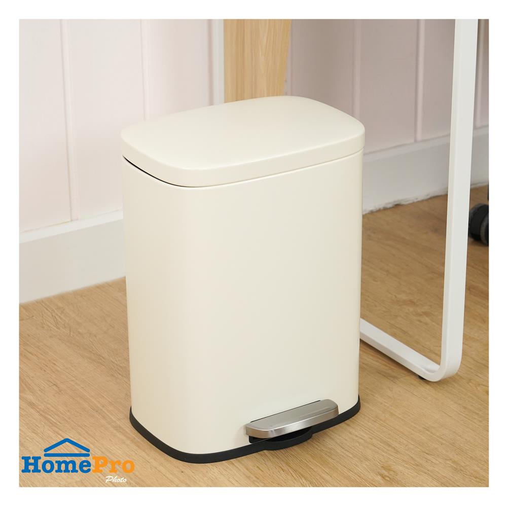 ถังขยะเหยียบเหลี่ยม ACCO TAFIA 12 ลิตร สีครีม