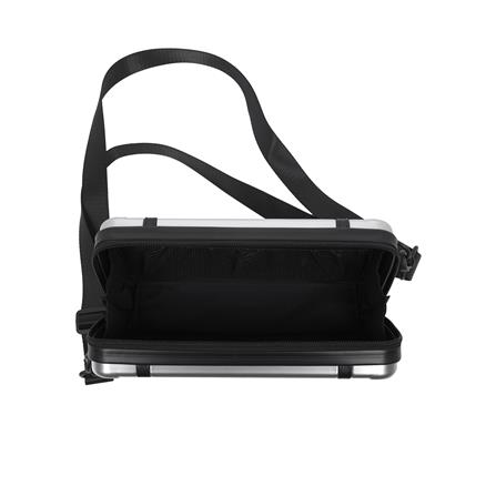 กระเป๋าสะพาย 26 ซม. AVENTRA BOSTON สีเงิน_2