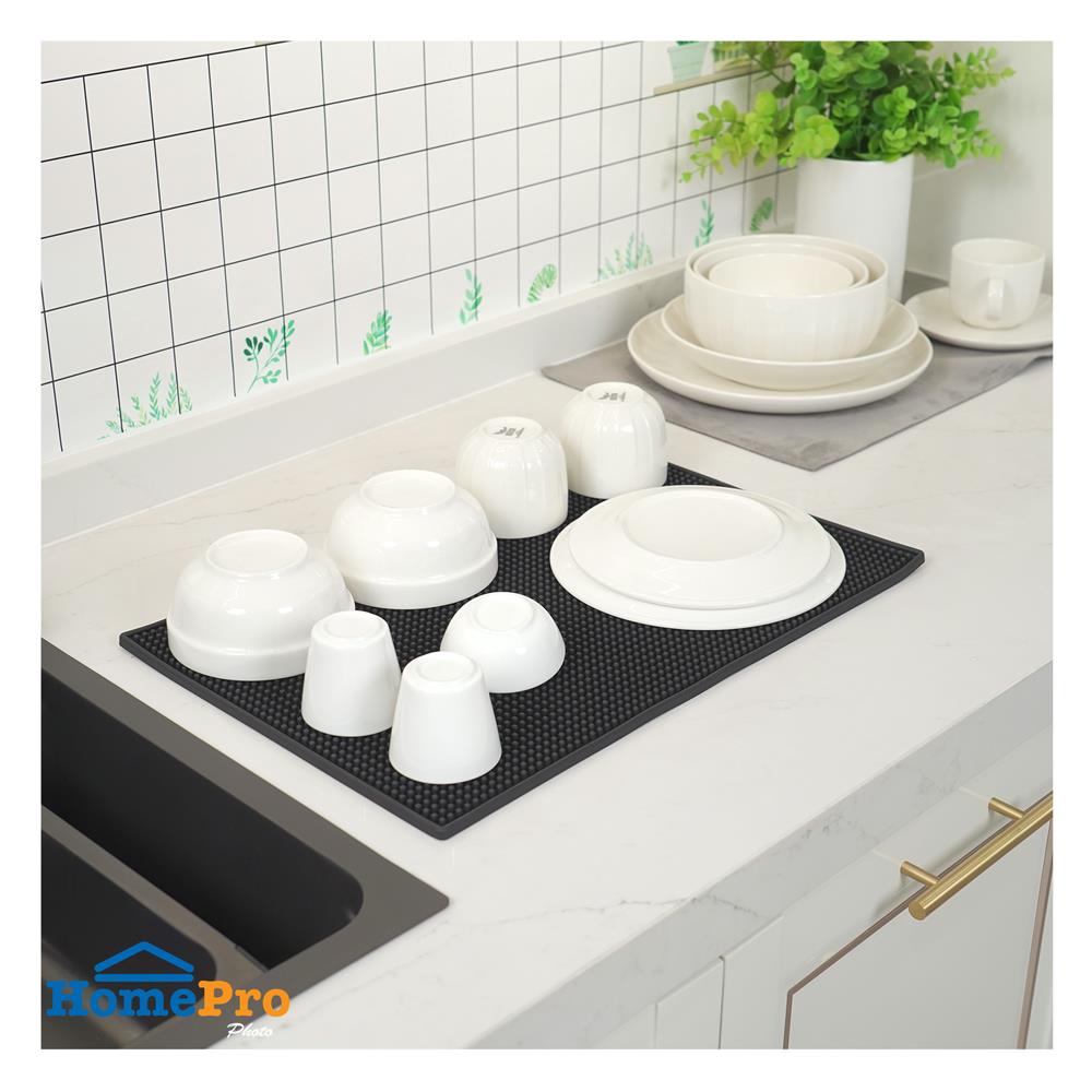 แผ่นรองกันลื่น PVC KECH COFF 30x45 ซม. สีดำ