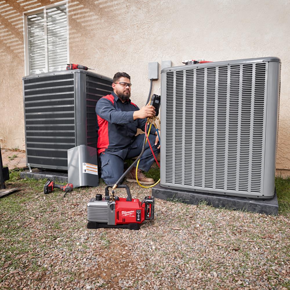 ปั๊มสุญญากาศ MILWAUKEE M18 FUEL 18 โวลต์