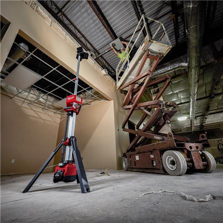 ทาวเวอร์ไลท์ไฮเอาท์พุท MILWAUKEE M18 HOSALC-0 18 โวลต์_2