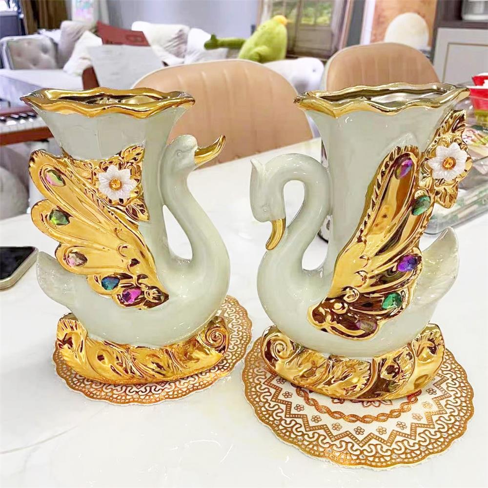 แจกันตกแต่งพร้อมกุหลาบชมพู INTERY CT209E041_06 สีชมพู/ขาว