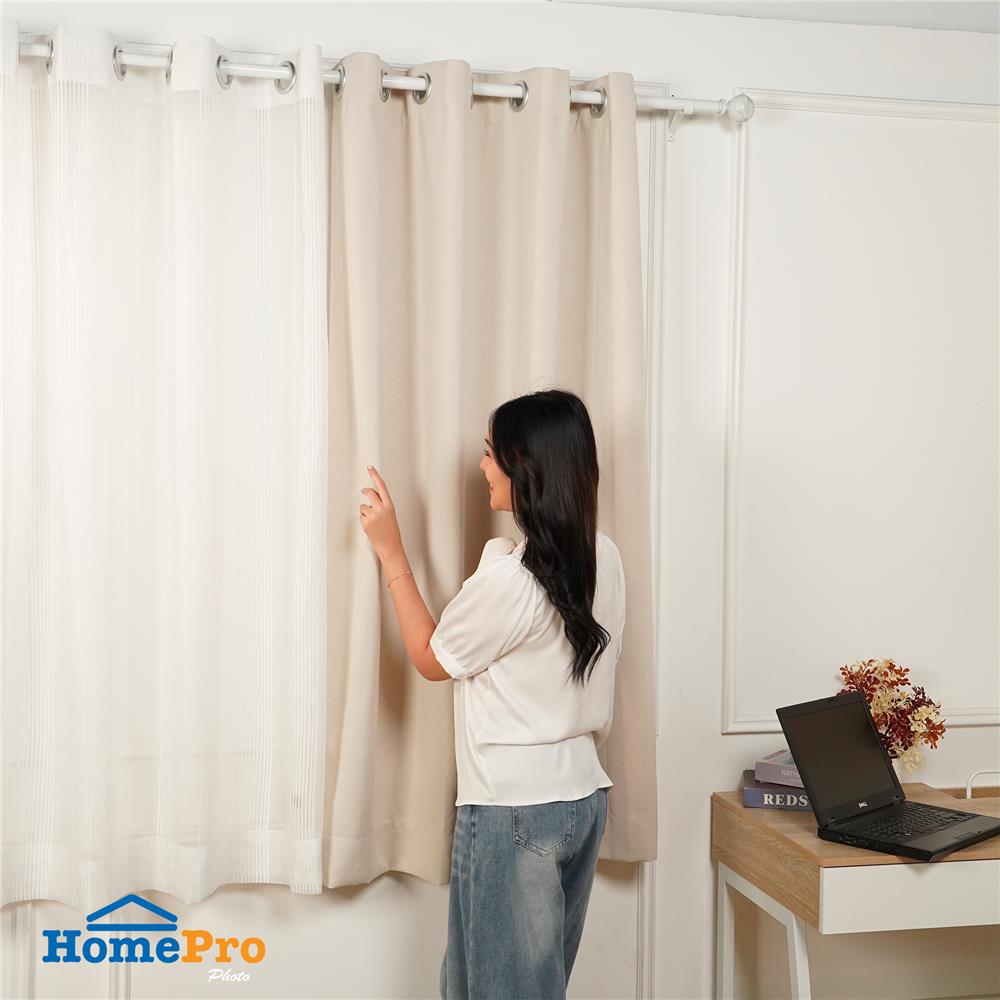 ผ้าม่าน EYELET HOME LIVING STYLE STICK UV 135x160 ซม. สีครีม