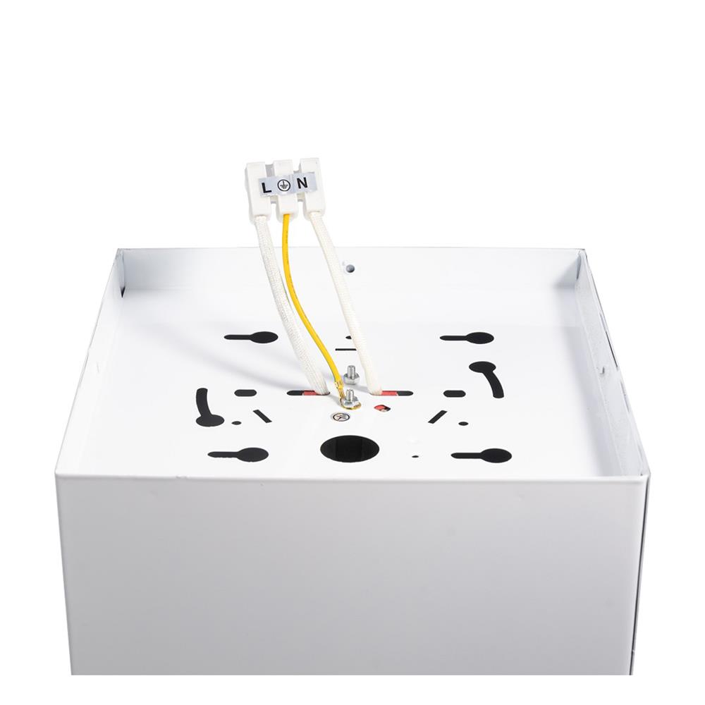 ดาวน์ไลท์ CARINI CS17-6 6 นิ้ว สีขาว เหลี่ยม