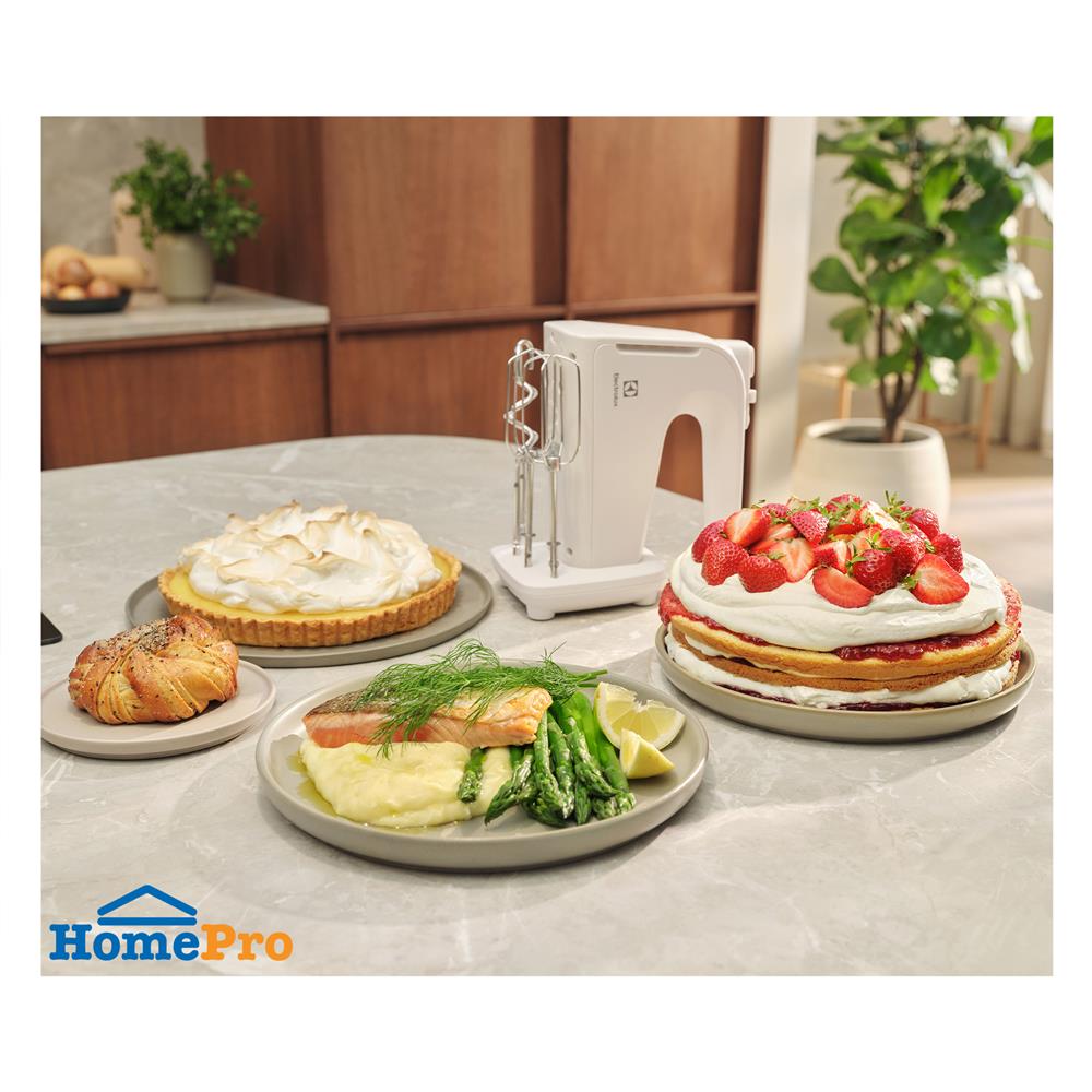 เครื่องผสมอาหาร ELECTROLUX E3HM1-100W สีขาว