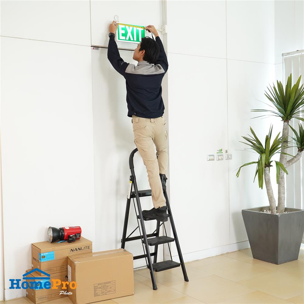 บันได STEP 4 ขั้น MATALL FT-M4 สีดำ