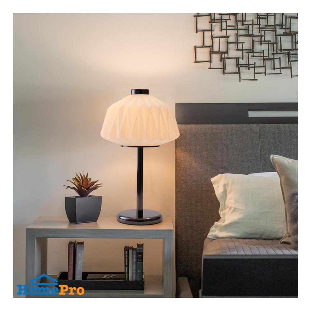 ไฟตั้งโต๊ะ CARINI MT24126 สีขาว/ดำ