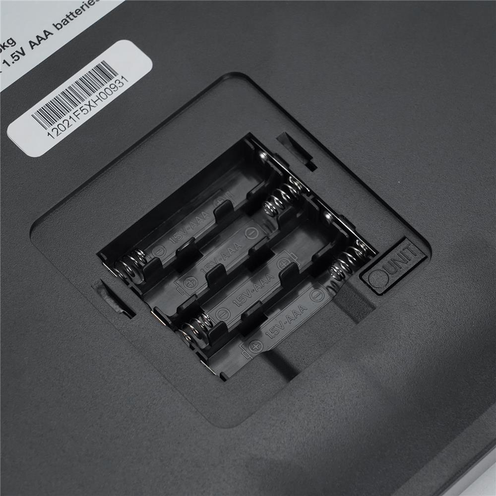 เครื่องชั่งน้ำหนักวัดมวลกาย NIKITO FI2435WB สีดำ