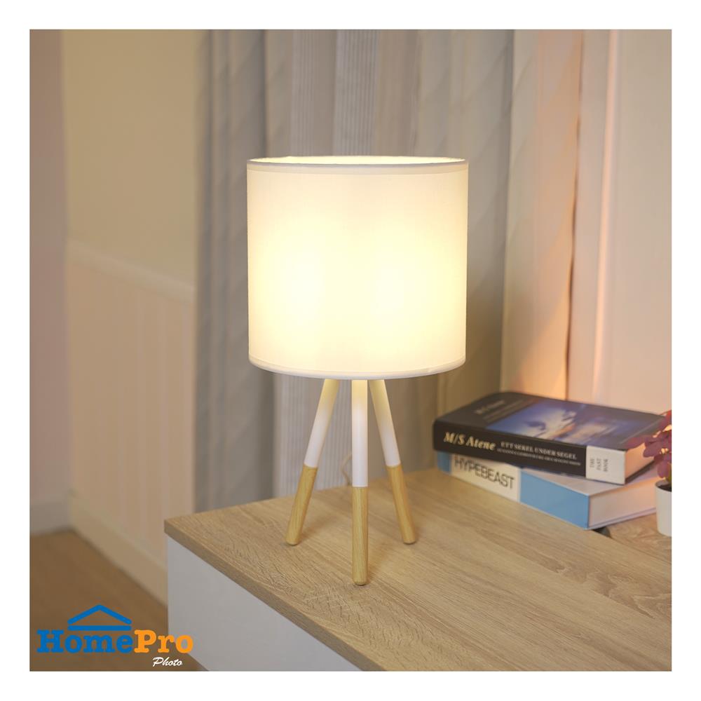 ไฟตั้งโต๊ะ CARINI T210821 สีขาว/ลายไม้