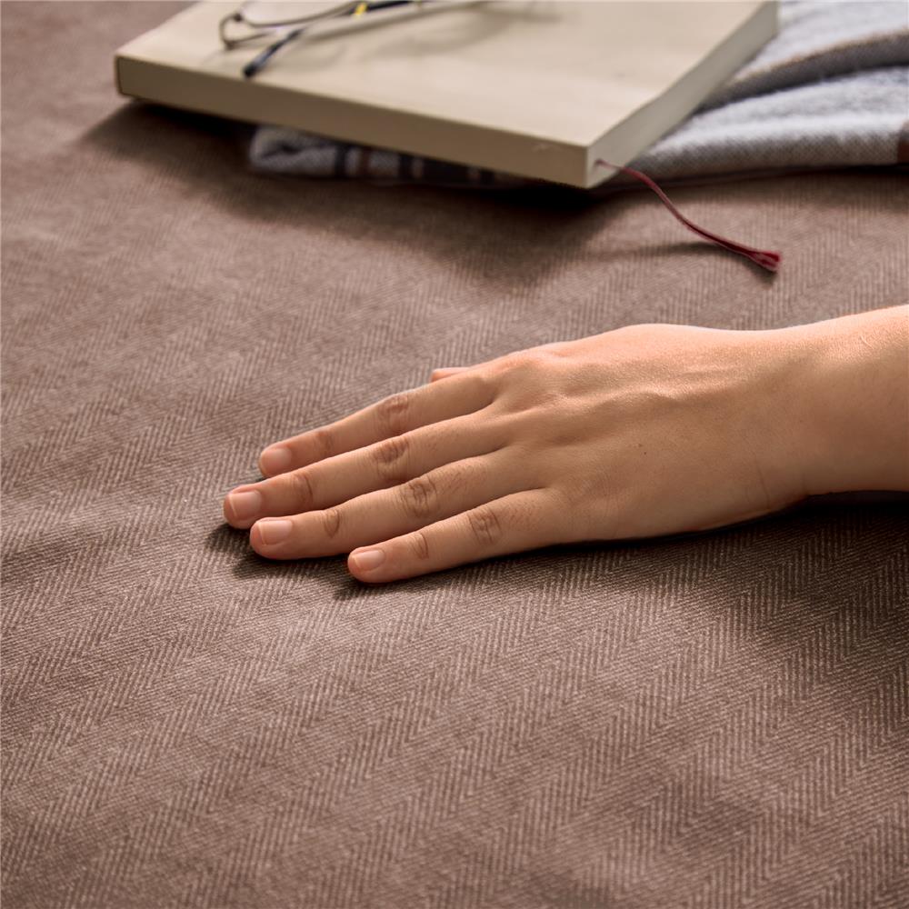 ชุดผ้าปูที่นอน 5 ฟุต (ชุด 3 ชิ้น) OMAZZ PAUL TAILOR ESPRESSO