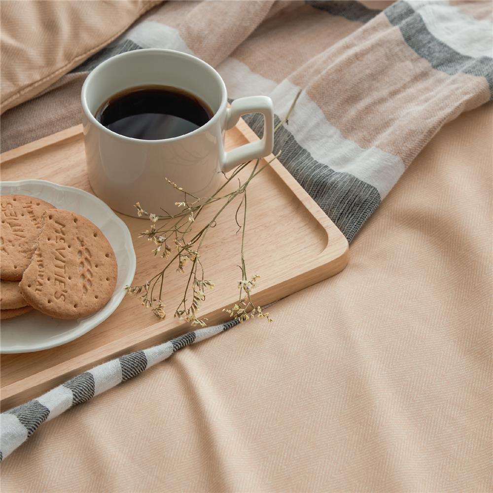 ชุดผ้าปูที่นอน 5 ฟุต (ชุด 3 ชิ้น) OMAZZ PAUL TAILOR CHAMPAGNE