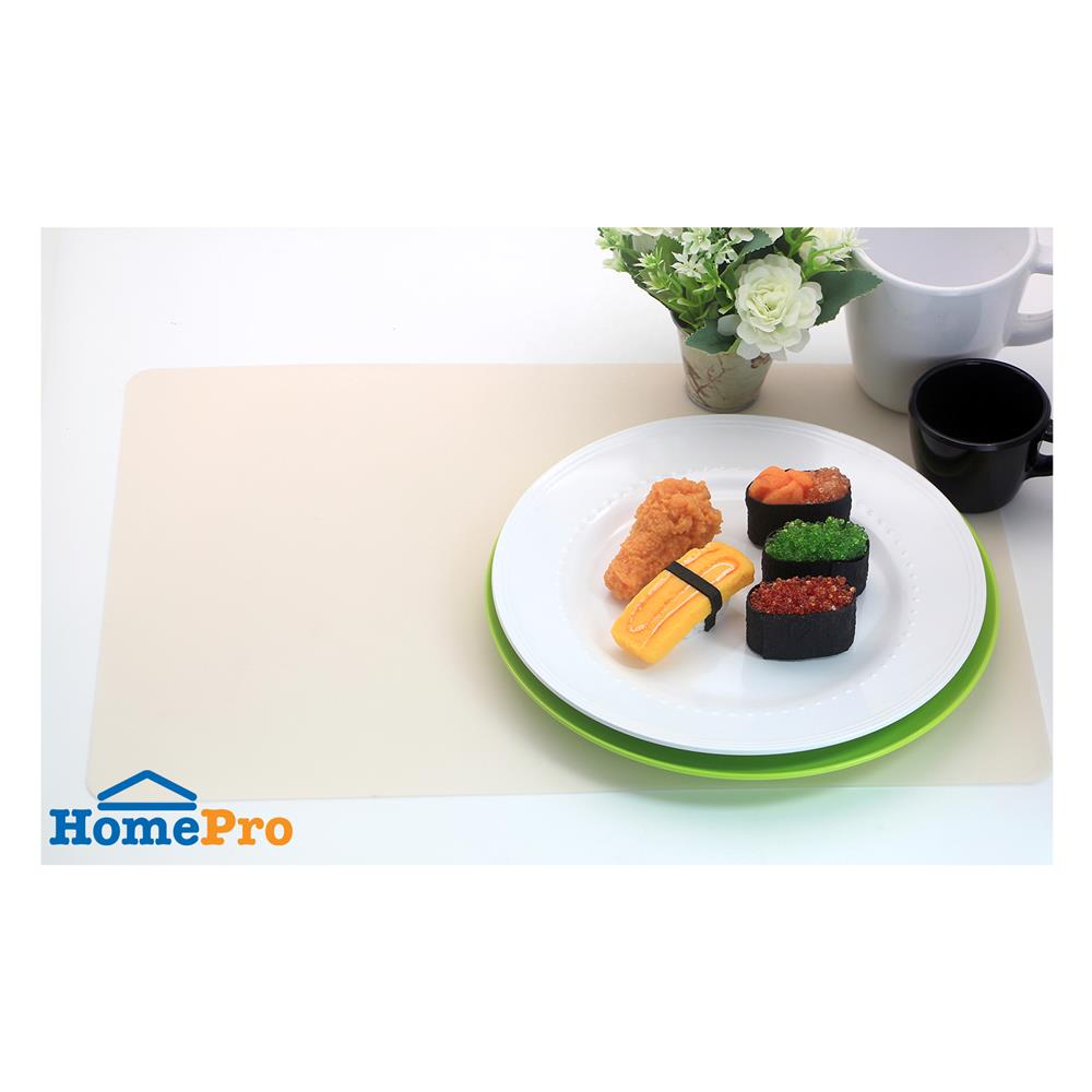 แผ่นรองจาน PVC SRITHAI PURE สีครีม