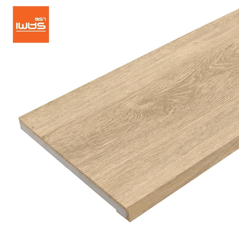 ไม้บันได SPC ตราเพชร 30x150x2.4 ซม. สีเบจ