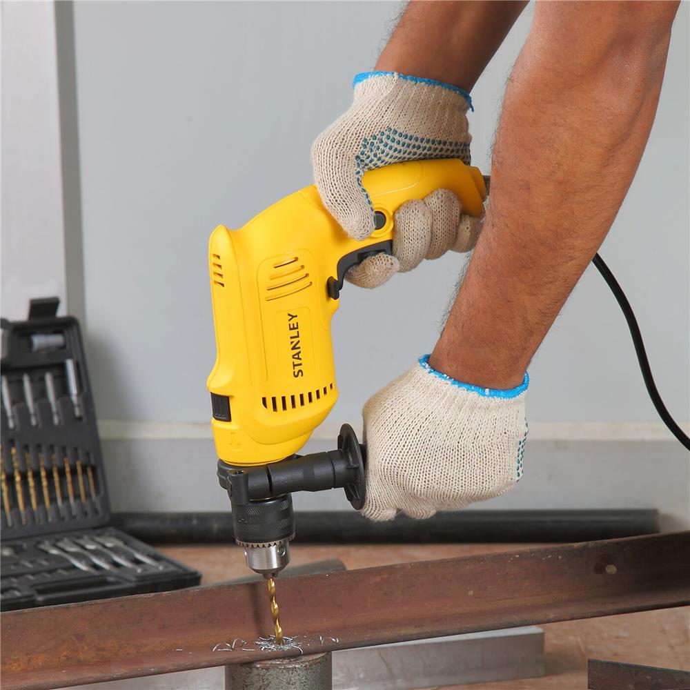 สว่านกระแทก STANLEY SDH550N-B1 550 วัตต์