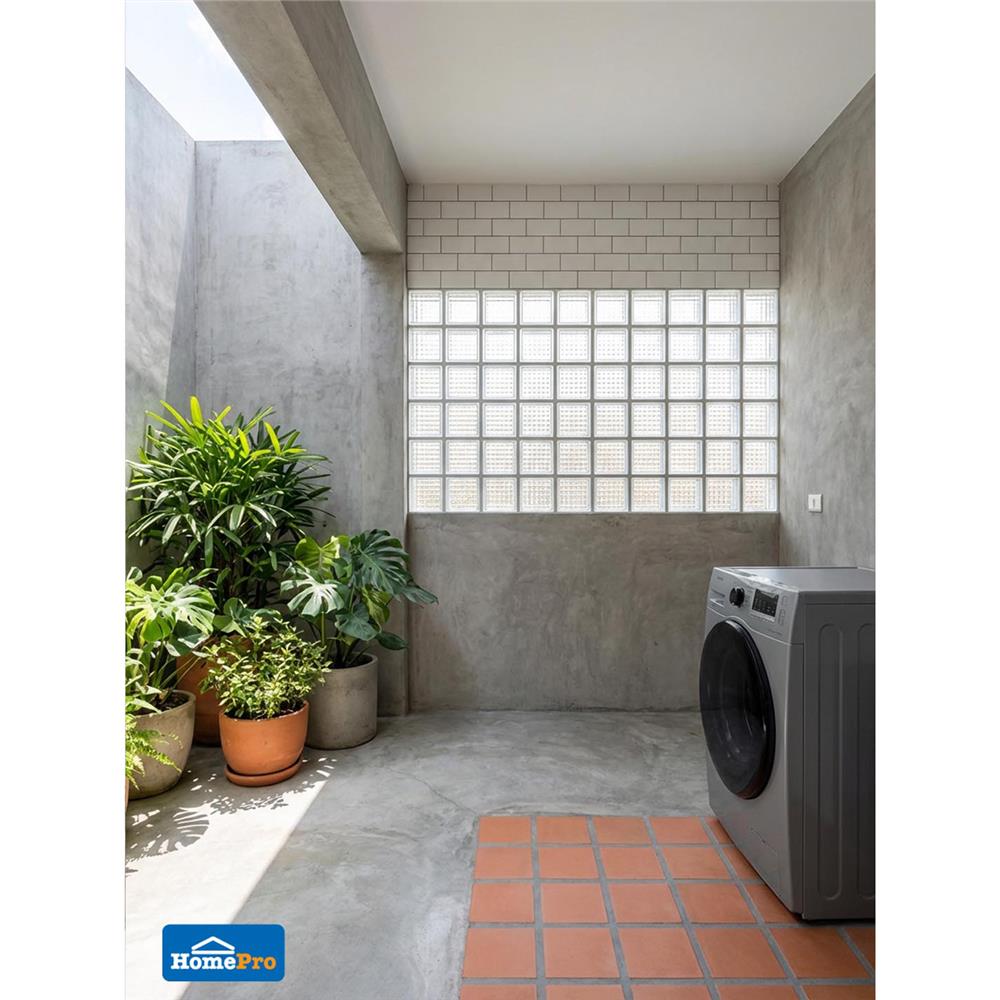 อิฐแก้ว 19x19x8 ซม. JING HUA คริสตัลพาราเรล สีใส