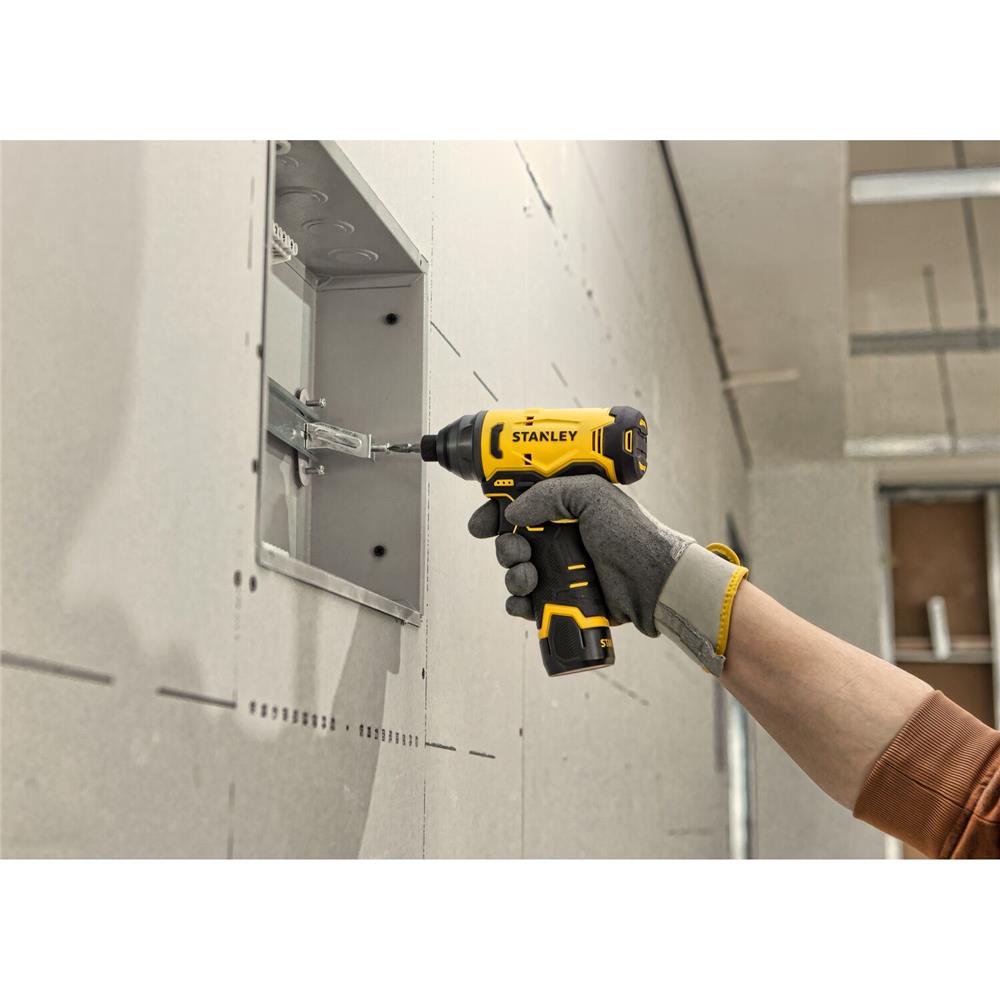 ไขควงกระแทก (พร้อมแบตเตอรี่และแท่นชาร์จ) STANLEY SCI10D2K-B1 12 โวลต์