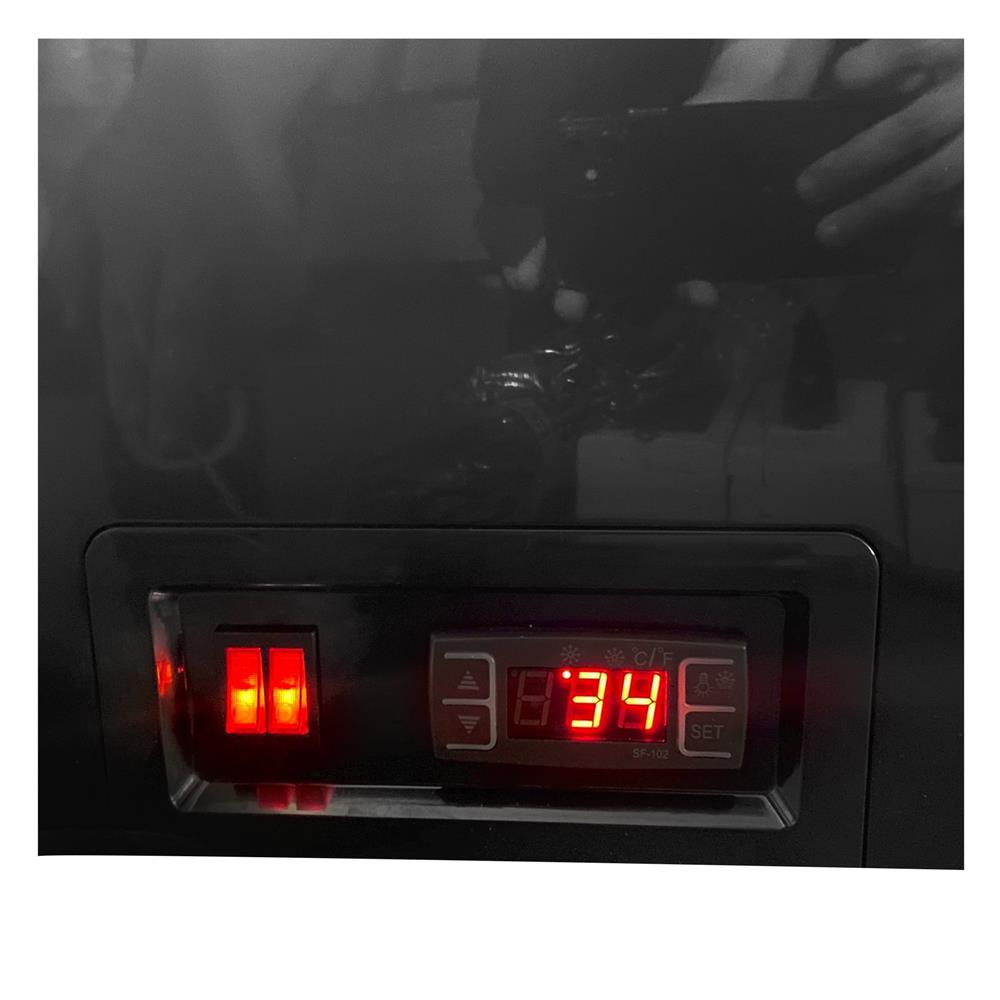 ตู้แช่เค้กเคาน์เตอร์ SANDEN SKE-0070R